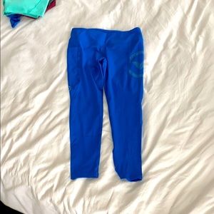 Medium cropped virus tights